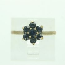9ct gold sapphire set flower ring, size L, 1.3g. UK P&P Group 0 (£6+VAT for the first lot and £1+VAT