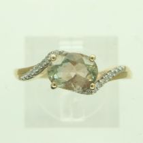 9ct gold tourmaline ring set with diamond shoulders, size S, 2.7g. UK P&P Group 1 (£16+VAT for the