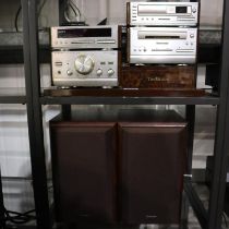 Technics SE-HD81 stereo unit with speakers. All electrical items in this lot have been PAT tested