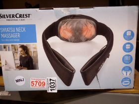 Silvercrest Shiatsu neck massager with optional heat function, boxed, working at lotting. Not