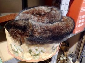 Heather Allan London faux fur hat with box. Not available for in-house P&P