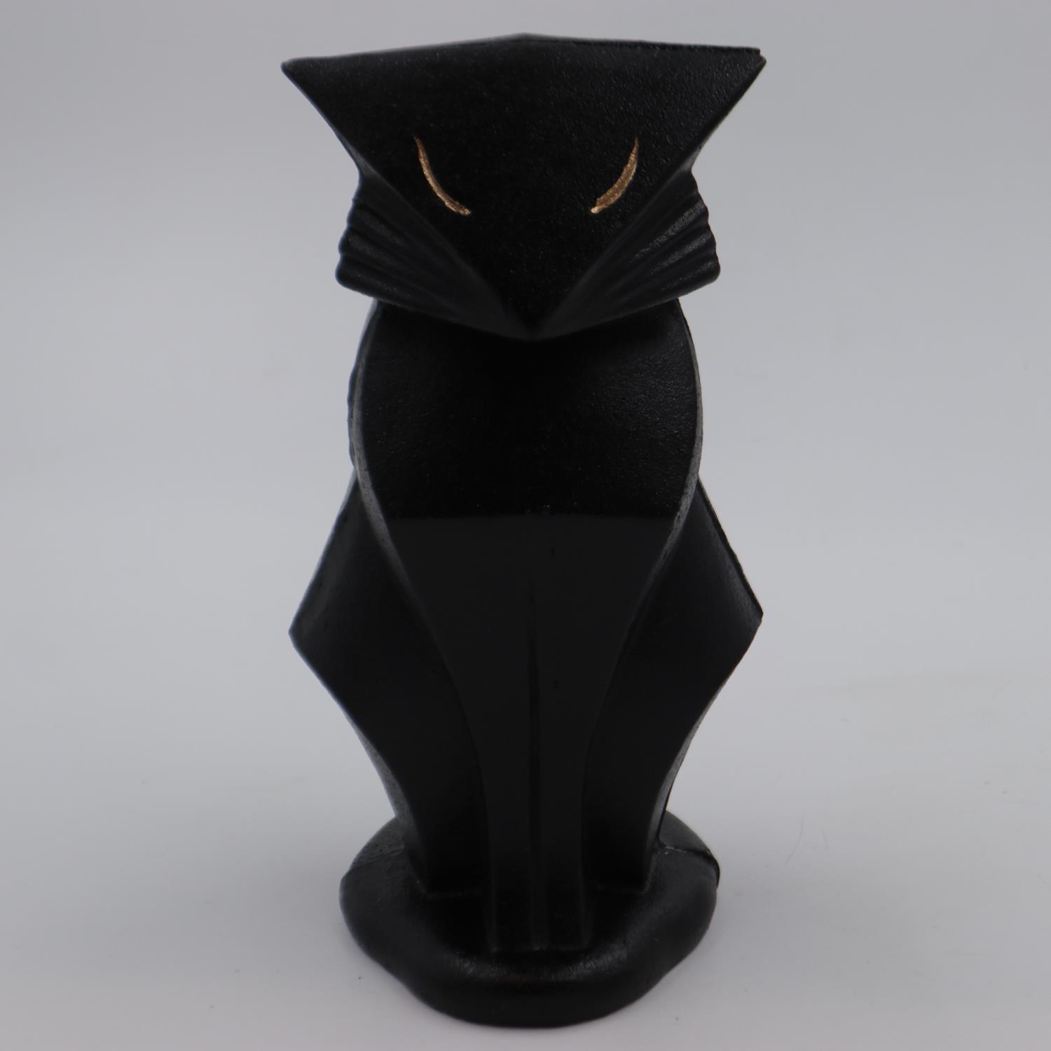 Cast iron Art Deco doorstop of a black cat., H: 27cm. UK P&P Group 2 (£20+VAT for the first lot