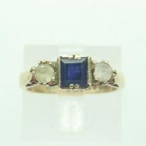 9ct gold ring set with sapphire and cubic zirconia, size J, 2.7g. UK P&P Group 0 (£6+VAT for the