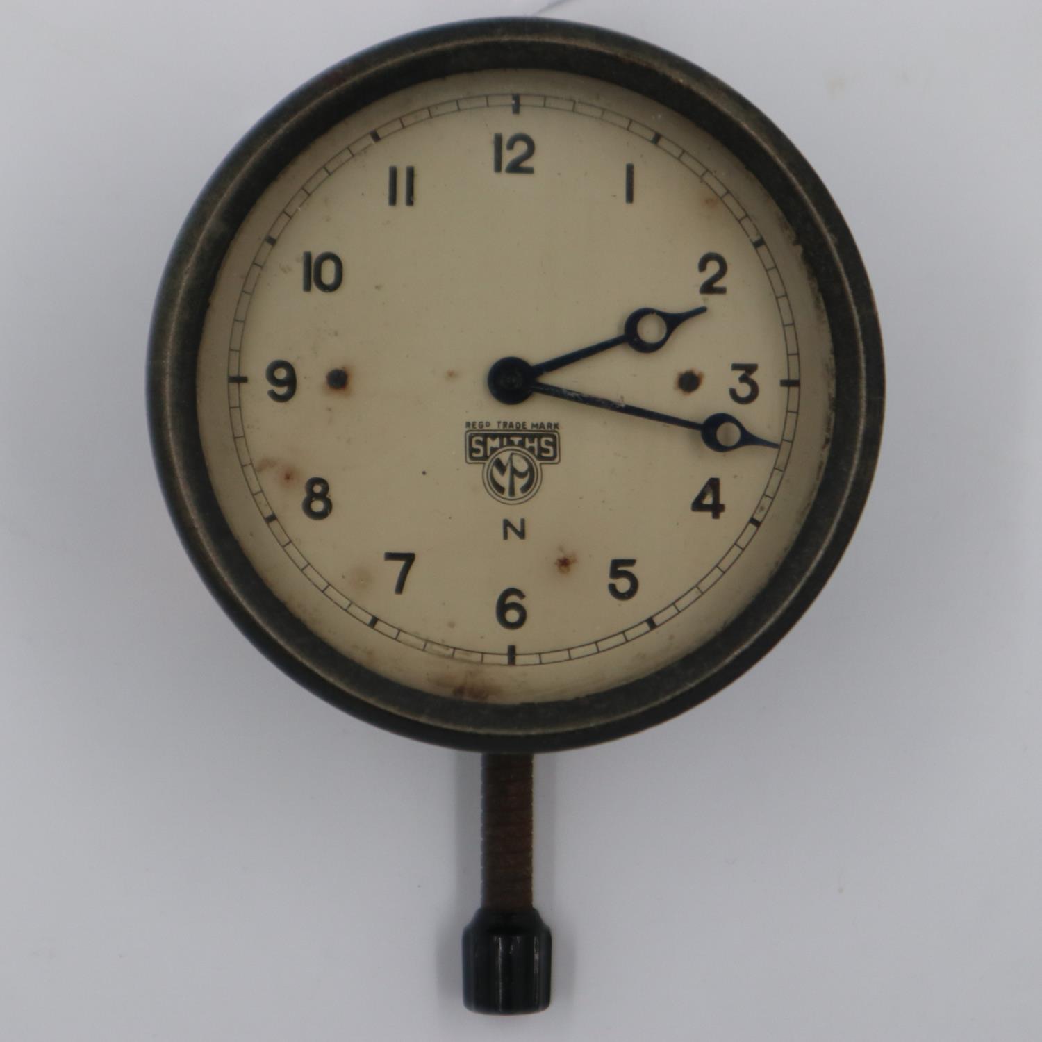 Smiths vintage clockwork dashboard car clock, D: 85 mm. UK P&P Group 1 (£16+VAT for the first lot