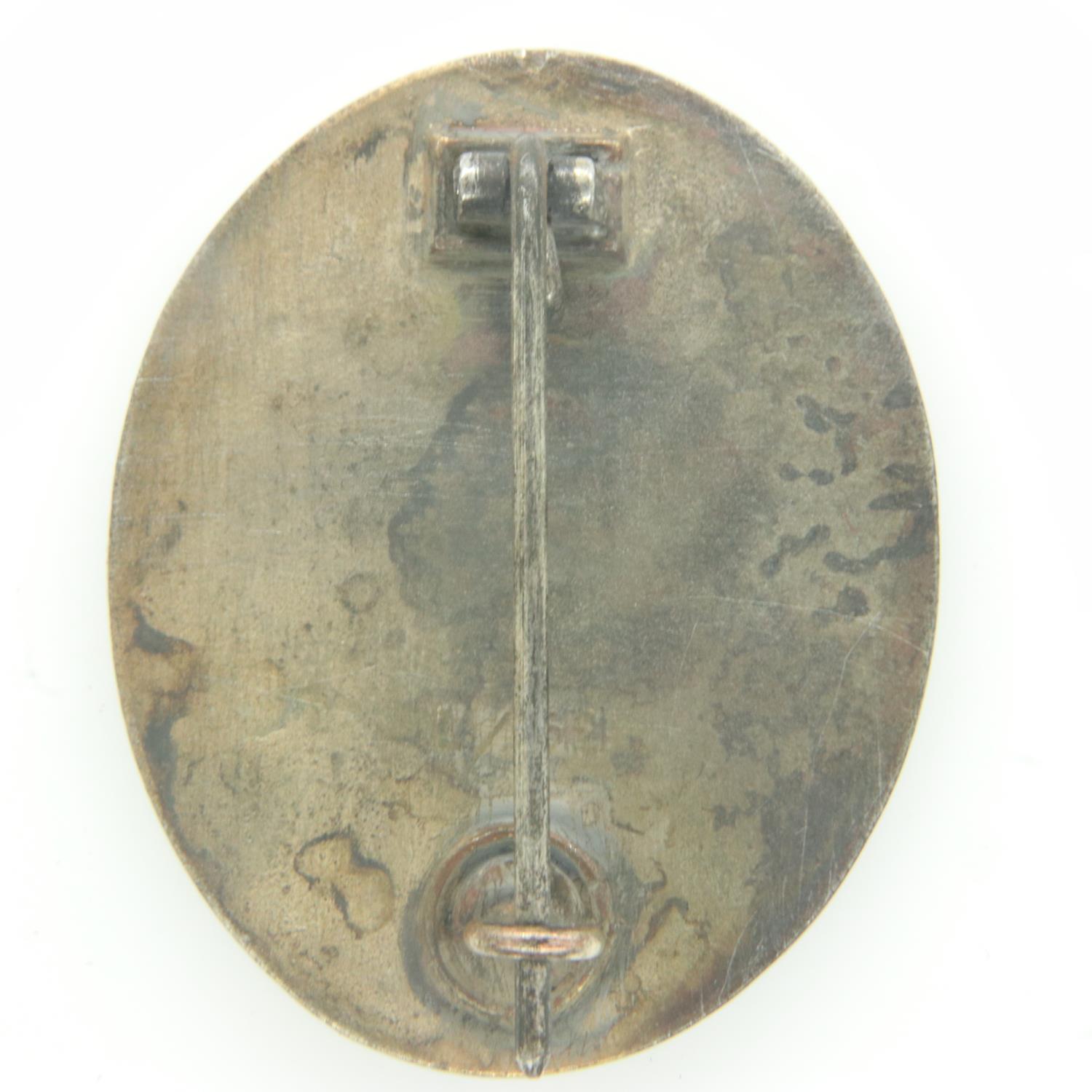 WWII German Silver Wound Badge for being wounded 3 to 4times wounded. Ldo No 56 for the maker - Image 2 of 2