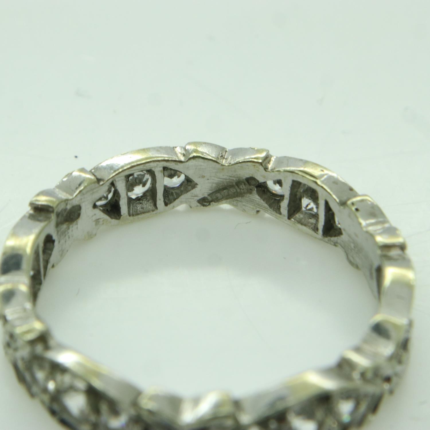 9ct white gold stone set eternity ring, size N, 3.0g. UK P&P Group 0 (£6+VAT for the first lot - Image 3 of 3