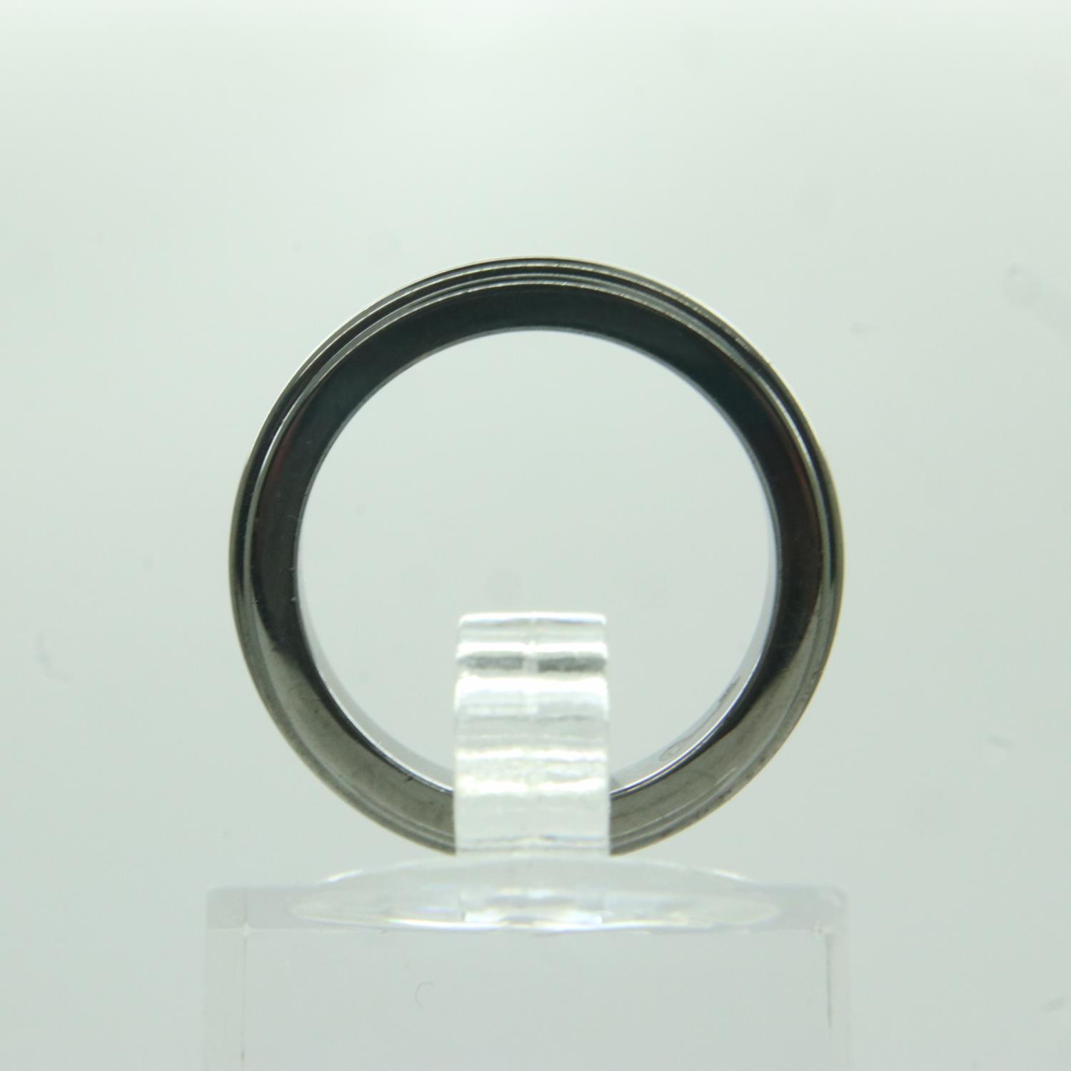 Theo Fennell oxidized silver band, size K. UK P&P Group 0 (£6+VAT for the first lot and £1+VAT for - Image 2 of 3