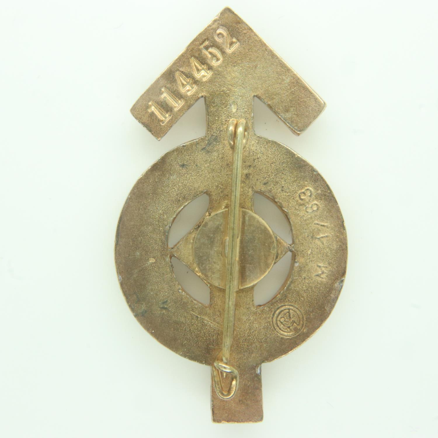 Third Reich Hitler Youth Gold Grade “Leistungsabzeichen” Proficiency Badge. Serial No on rear. UK - Bild 2 aus 2