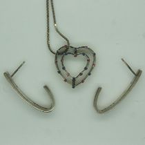 Boxed silver necklace and earring set, chain L: 38 cm. UK P&P Group 1 (£16+VAT for the first lot and