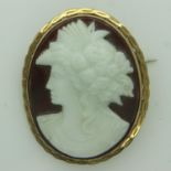 Boxed 9ct gold cameo brooch, L: 40 mm, 8.2g. UK P&P Group 0 (£6+VAT for the first lot and £1+VAT for