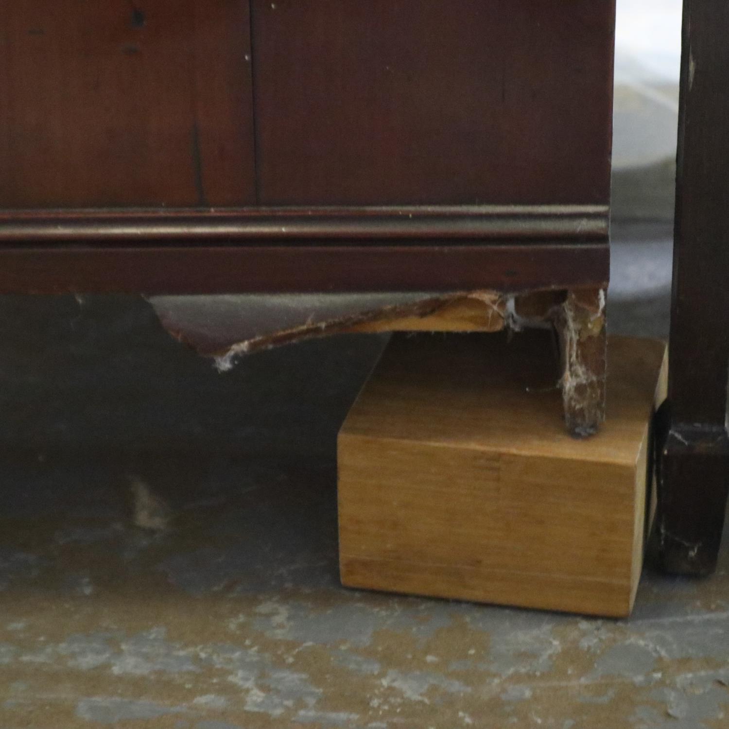 Georgian walnut secrétaire bookcase of diminutive proportions, the top faux-drawer fitted with - Image 6 of 8