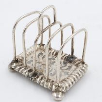 Hallmarked silver toast rack, Sheffield assay, L: 80 mm, 105g. UK P&P Group 2 (£20+VAT for the first