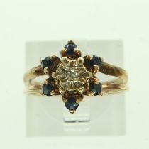 9ct gold ring set with diamond and sapphires, size K/L, 2.7g. UK P&P Group 0 (£6+VAT for the first