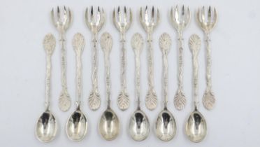 800 silver cocktail forks and spoons, 152g. UK P&P Group 1 (£16+VAT for the first lot and £2+VAT for