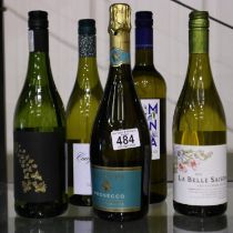 Five mixed bottles of white wine. Not available for in-house P&P