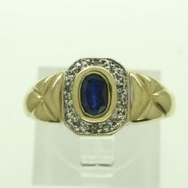 9ct gold ring set with sapphire and diamonds, size Q, 3.5g. UK P&P Group 0 (£6+VAT for the first lot