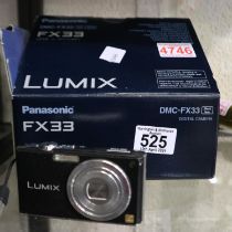 Panasonic Lumix FX33 camera with charger. UK P&P Group 2 (£20+VAT for the first lot and £4+VAT for