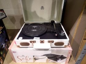 GPO Soho turntable with inbuilt stereo speakers, with power supply & manual. Not available for in-