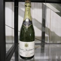 Bottle of NV Charles Heiresieck champagne circa 1943. UK P&P Group 2 (£20+VAT for the first lot
