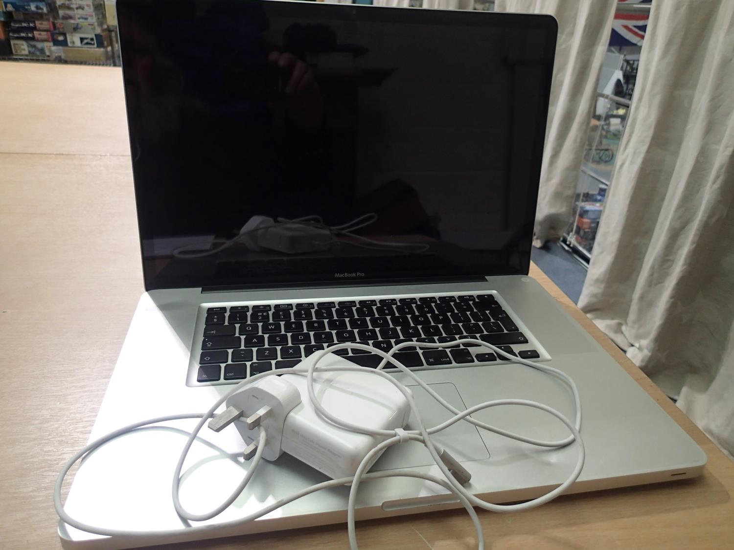 MacBook Pro A1297, with charger. Powers up but can't find drive, OSX internet install not working,