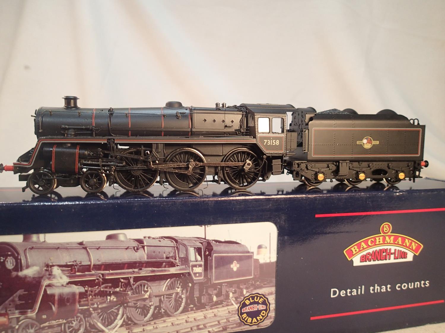 Bachmann 32-501, class 5MT, 73158, black, late crest, very good condition, wear to box. UK P&P Group