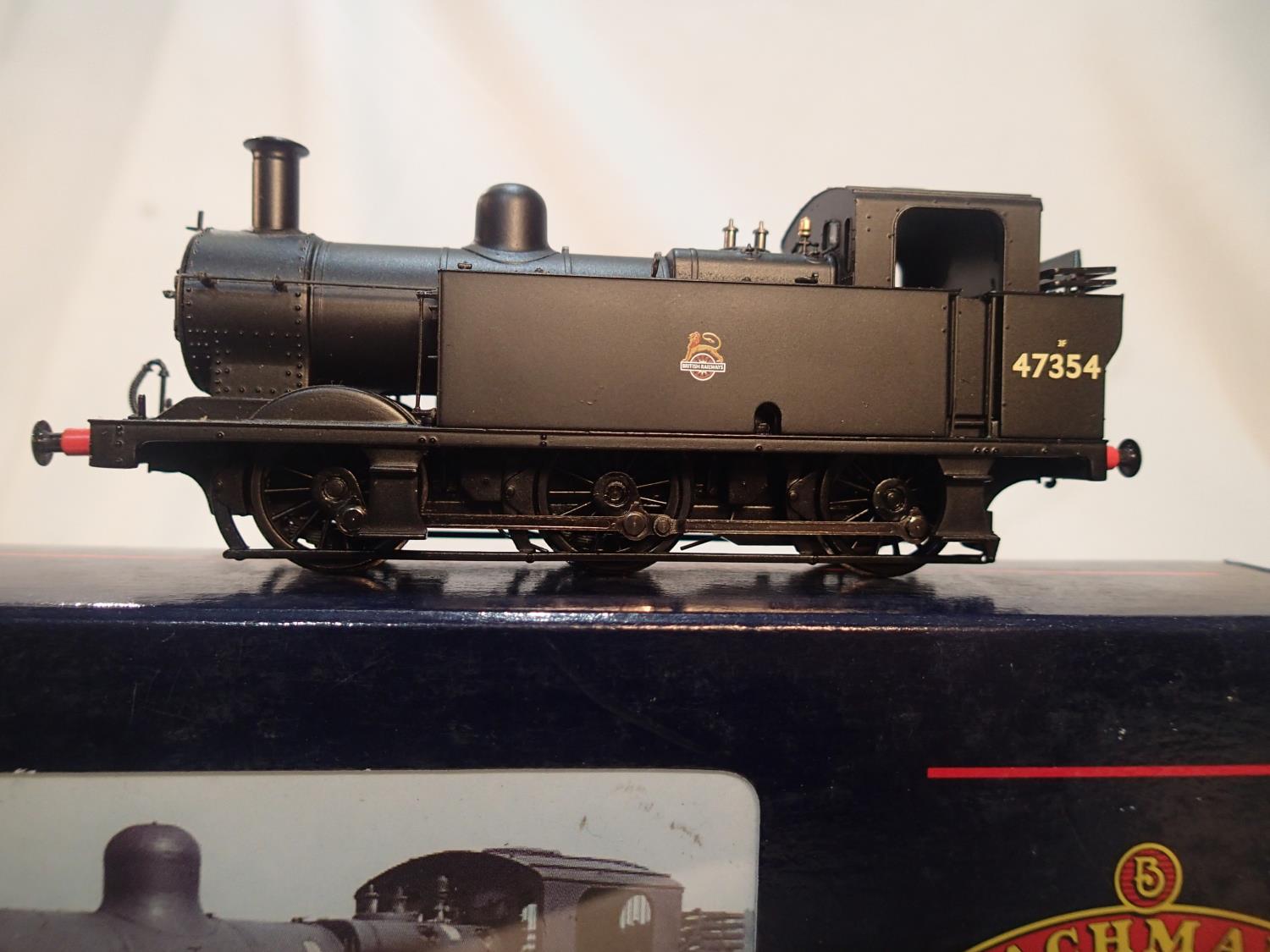 Bachmann 32-226, class 3F Jinty, 47354, black early crest, near mint condition, wear to box. UK P&