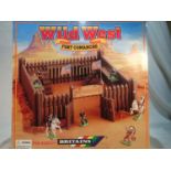 Britains 17553 Wild West Fort Comanche. UK P&P Group 2 (£20+VAT for the first lot and £4+VAT for