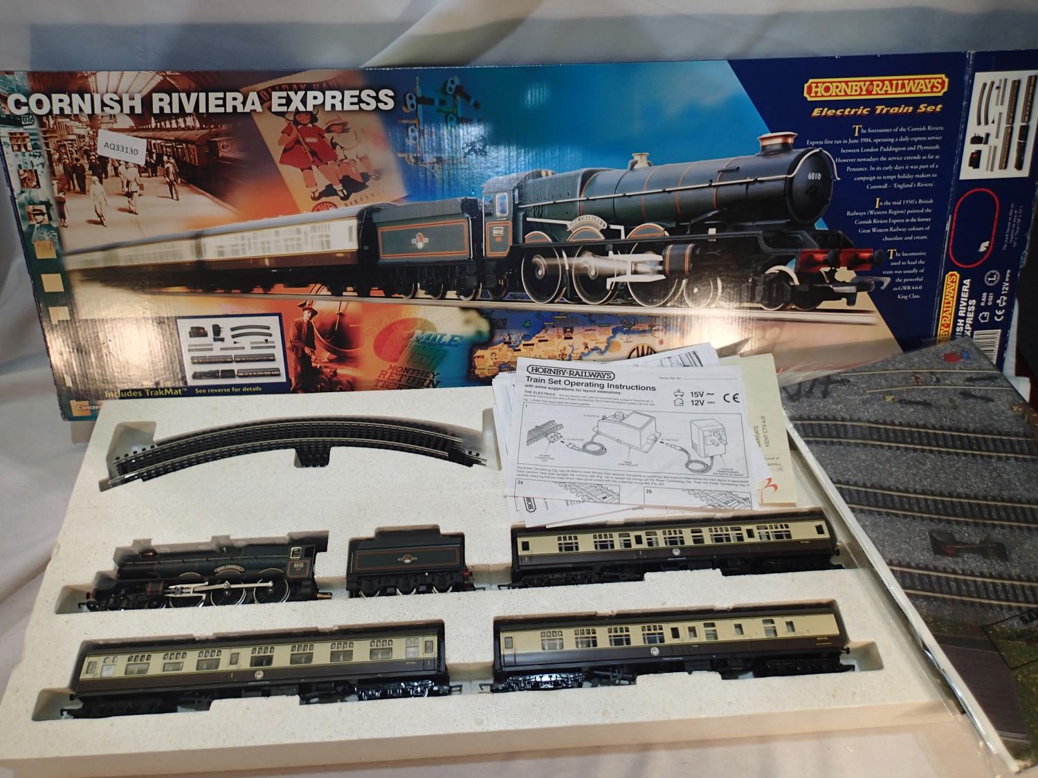 Hornby Cornish Riviera Express train set, excellent condition, missing controller, transformer,