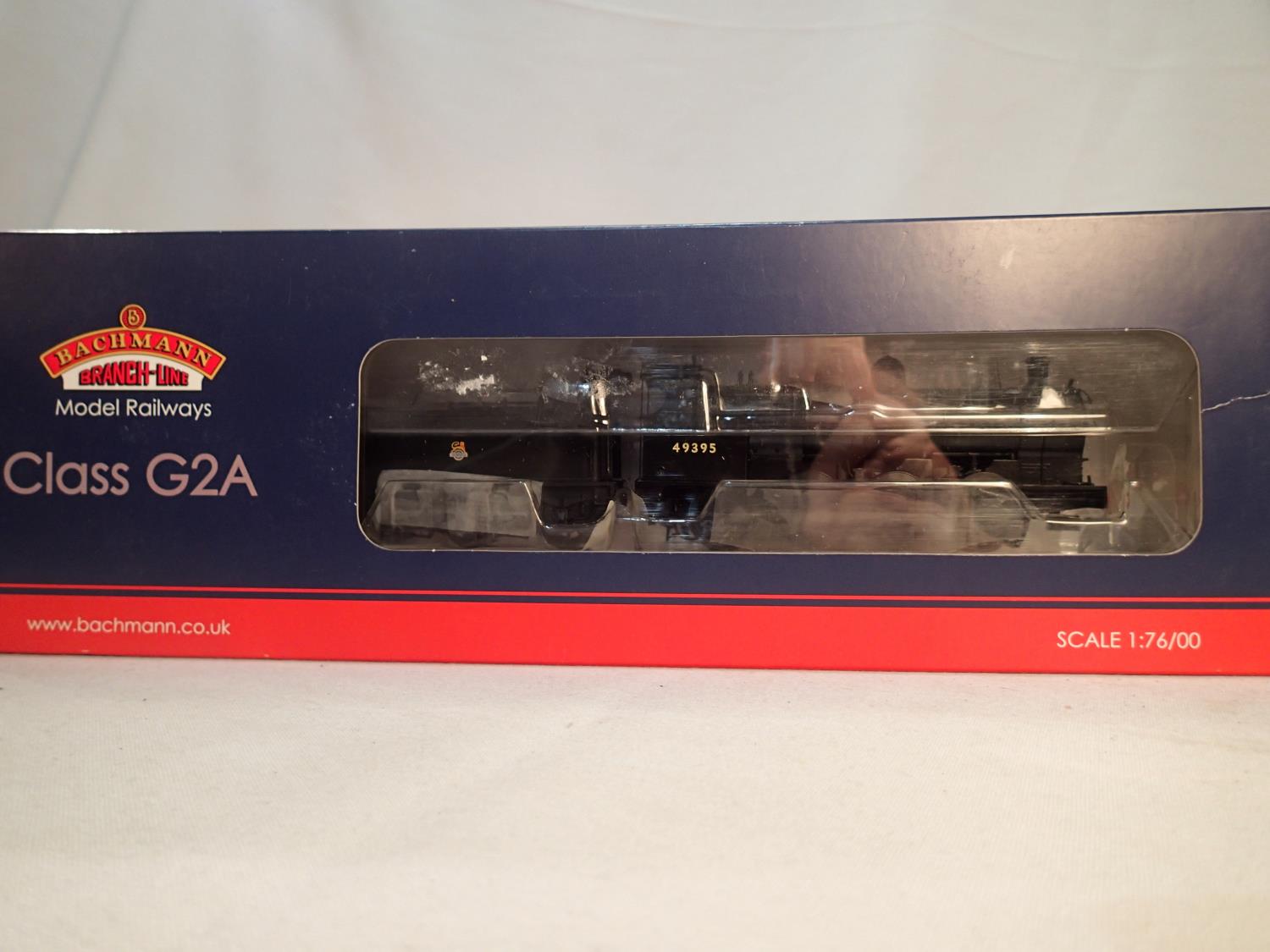 Bachmann 31-475, glass G2A, 49395, black, early crest, near mint condition, storage wear to box.