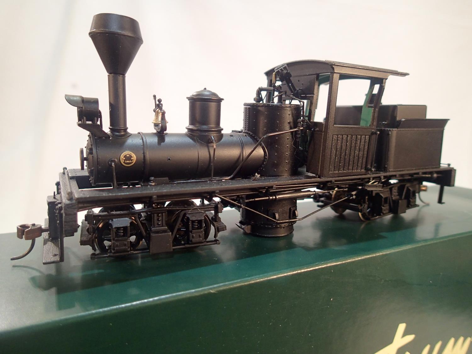 On 30 Bachmann Spectrum two truck shay, black unlettered, boxed, requires some attention,