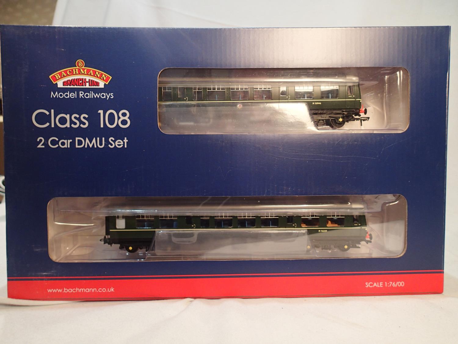 Bachmann 32-900C, class 108 DMU, green, speed whiskers, Cambridge/Bletchley destinations, near