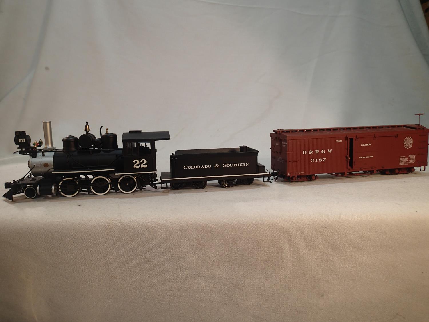 On 30 scale Bachmann 2.6.0 and tender, black, 22, Colorado and Southern, very good condition,