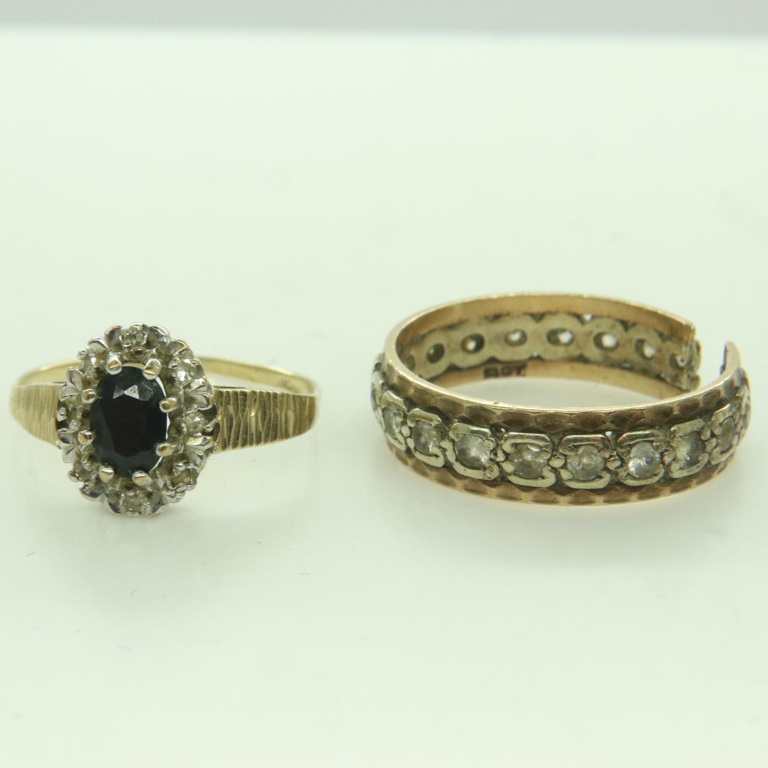 **** WITHDRAWN ****Two damaged 9ct gold stone set rings, combined 4.5g. UK P&P Group 0 (£6+VAT for