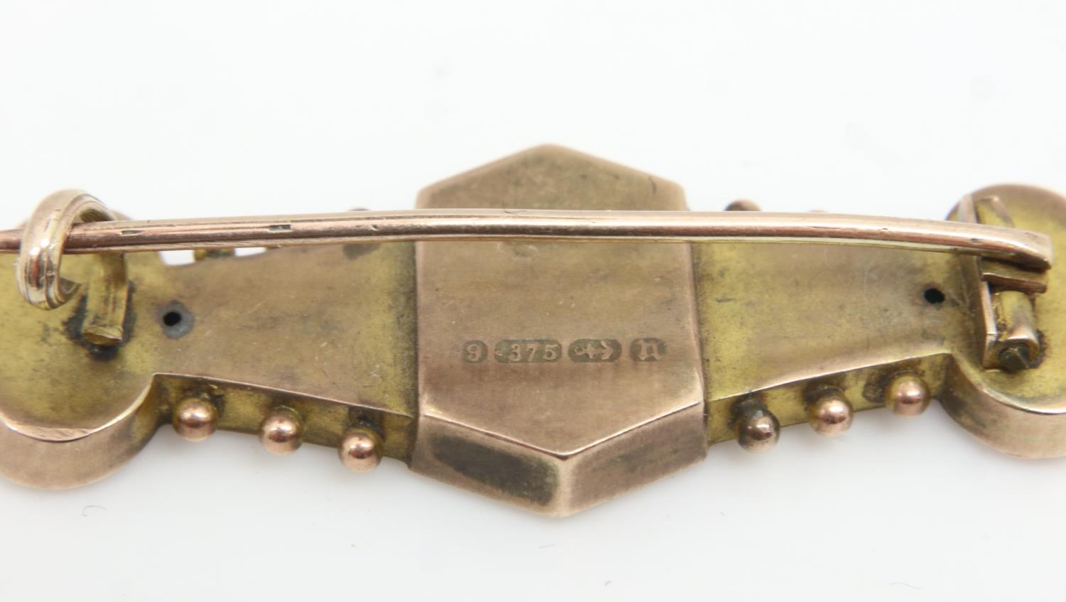 Victorian 9ct gold bar brooch, L: 45mm, 3.2g. UK P&P Group 0 (£6+VAT for the first lot and £1+VAT - Image 3 of 3
