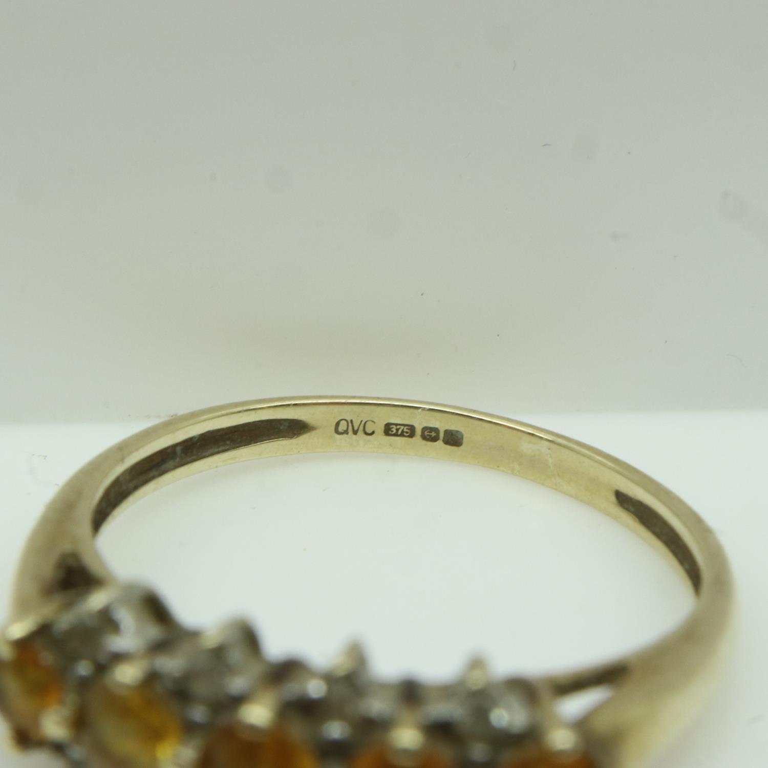 9ct gold diamond and citrine set ring, size N/O, 2.0g. UK P&P Group 0 (£6+VAT for the first lot - Image 3 of 3