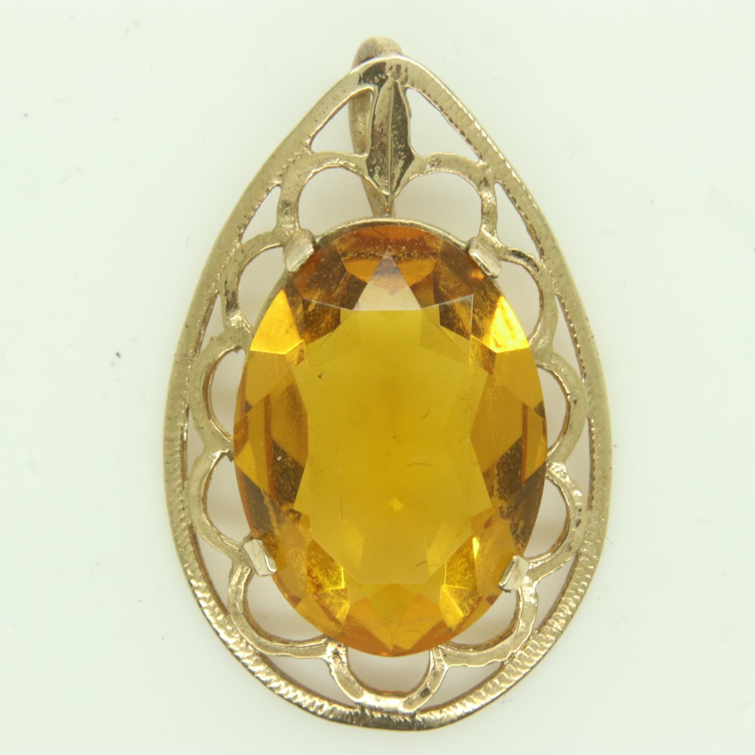 **** WITHDRAWN ****9ct gold teardrop pendant set with a large citrine, H: 30 mm, 3.1g. UK P&P