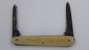 1924 Wembley exposition twin bladed penknife (1925). UK P&P Group 1 (£16+VAT for the first lot
