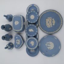 Mixed Wedgwood Jasperware ceramics, largest L: 15 cm, some crazing on plates. Not available for in-