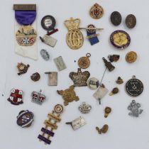 Collection of enamelled badges and buttonholes, including Rotary examples. UK P&P Group 1 (£16+VAT