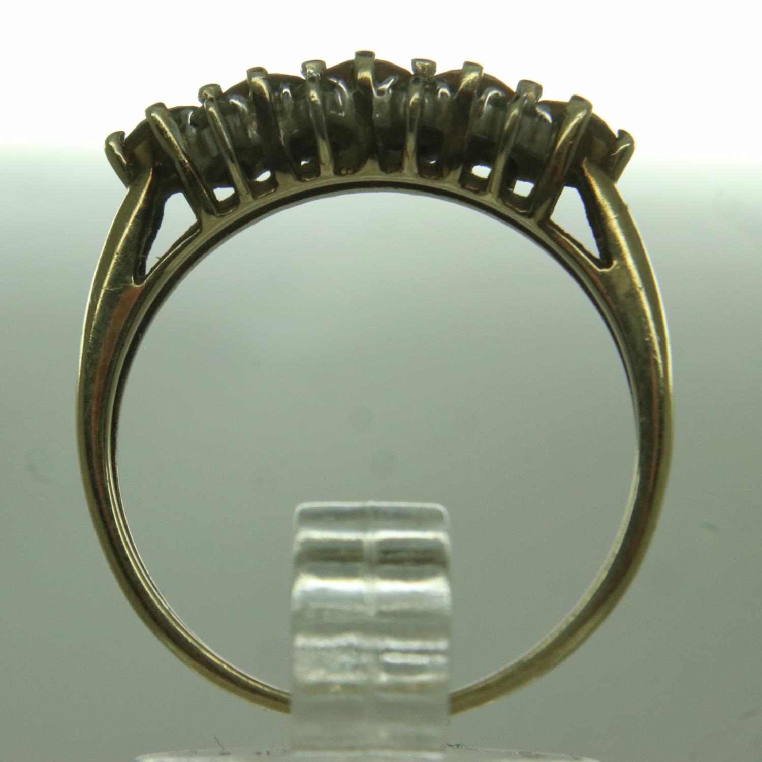 9ct gold diamond and citrine set ring, size N/O, 2.0g. UK P&P Group 0 (£6+VAT for the first lot - Image 2 of 3