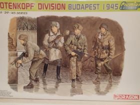 1/35 scale Dragon figure kit, Totenkopf Division, appears as new, unchecked. UK P&P Group 1 (£16+VAT