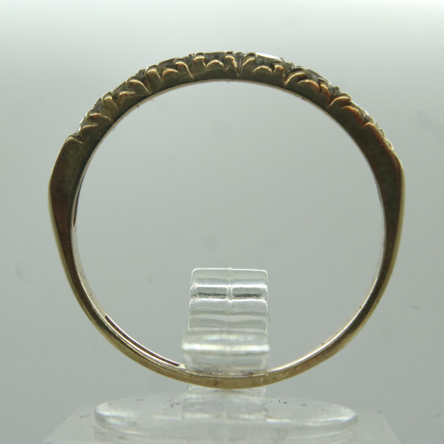9ct gold ring set with cubic zirconia, size O, 1.7g. UK P&P Group 0 (£6+VAT for the first lot and £ - Image 2 of 3