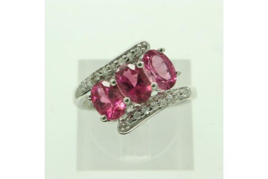 9ct white gold, tourmaline and diamond ring, size J, 2.7g. UK P&P Group 0 (£6+VAT for the first - Image 1 of 3