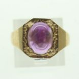 9ct gold ring set with amethyst cabochon, size R, 4.7g. UK P&P Group 0 (£6+VAT for the first lot and