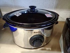 Breville slow cooker with lid. Not available for in-house P&P
