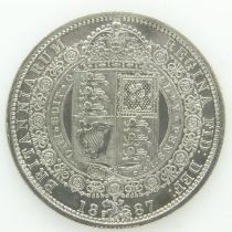 1887 silver half crown of Queen Victoria - gVF grade. UK P&P Group 0 (£6+VAT for the first lot