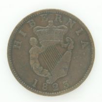 1823 Hibernian halfpenny of George IV - VF grade. UK P&P Group 0 (£6+VAT for the first lot and £1+