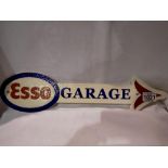 Cast iron Esso Garage arrow, L: 40 cm. UK P&P Group 2 (£20+VAT for the first lot and £4+VAT for
