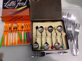 Boxed coffee bean spoons, forks and plated cake forks. UK P&P Group 1 (£16+VAT for the first lot and