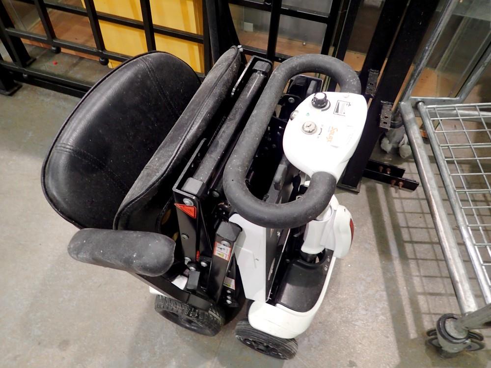 Solax Easylife folding mobility scooter, no key or charger present. Not available for in-house P&P